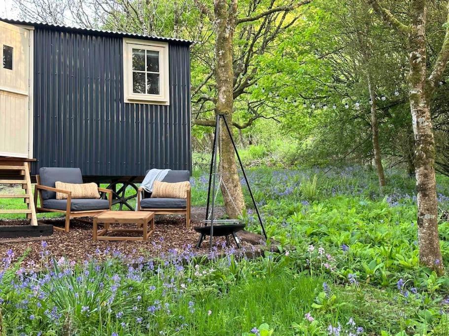 Cornwall Woodland Shepherd'S Hut - Dennis Hut Bodmin Exterior foto